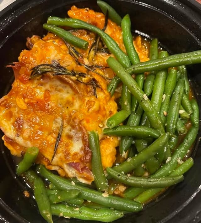 Alla Vinces (CarryOut).