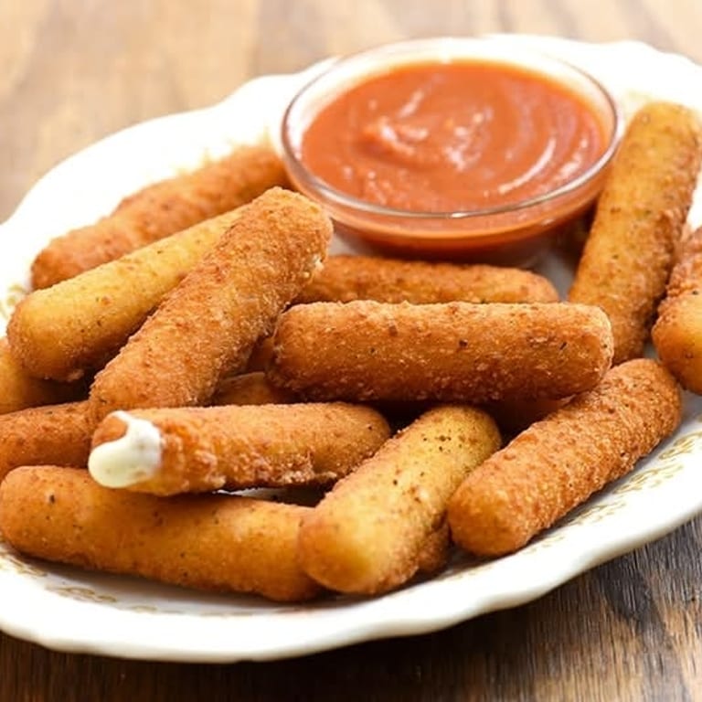 Delicious Mozzarella Sticks