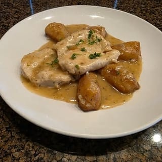Chicken Vesuvio (Catering)